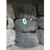 Image 1 : Mon Chateau King Size Faux Fur Blanket - Dark Grey