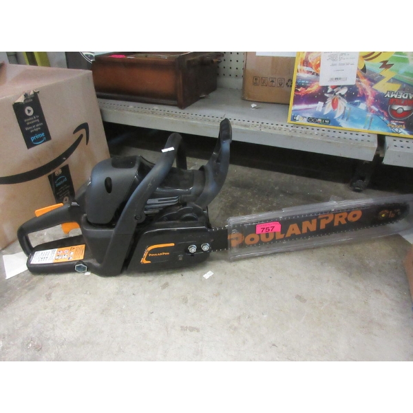Poulan Pro PR4218 Gas Chainsaw
