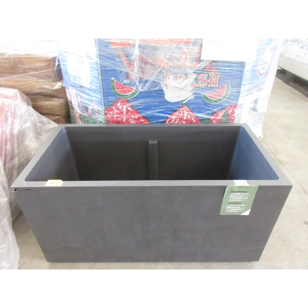 Water Saving Indoor/Outdoor Planter Box