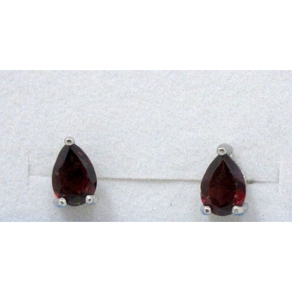 New .925 Silver Pear-Cut Garnet Stud Earrings