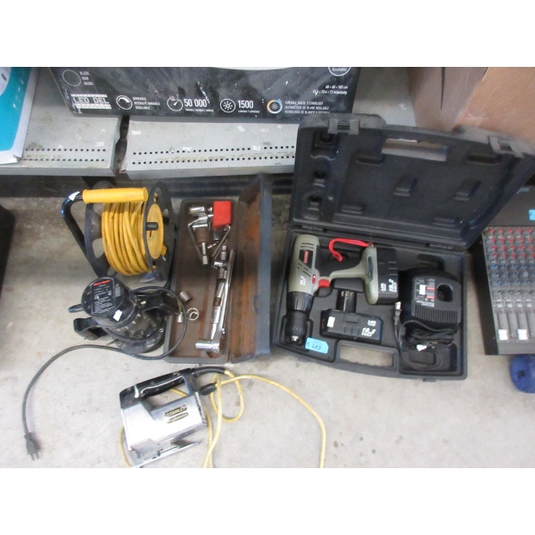 5 Piece Lot of Assorted Tools - Preowned