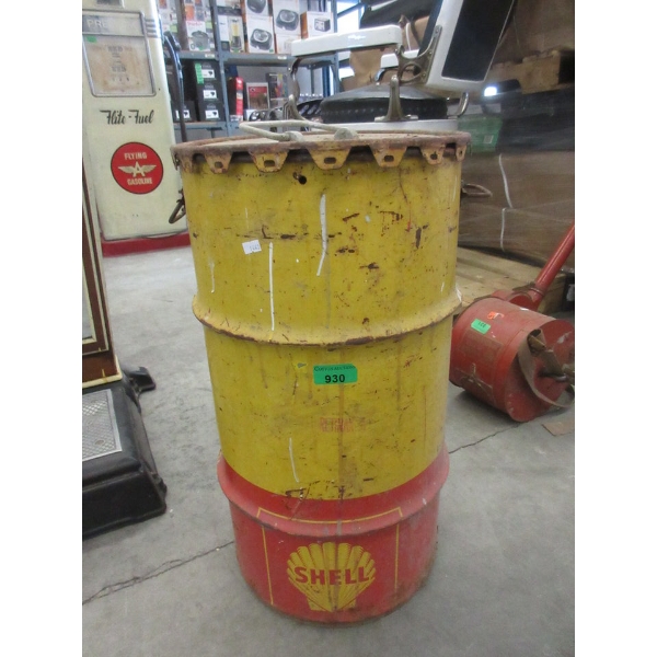 Vintage Shell Retinax A Oil Barrell with Lid