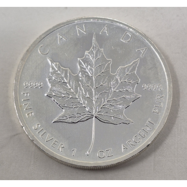 1 Oz .9999 Silver 2011 Canada Maple Leaf Coin