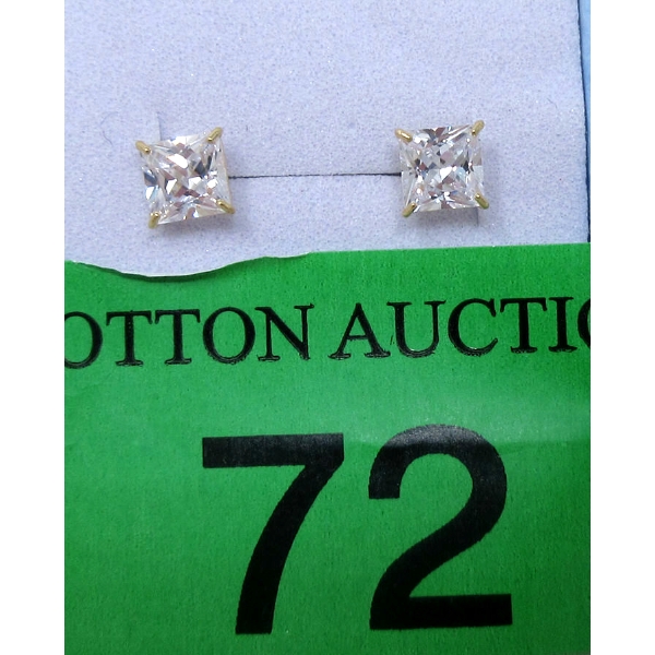 New 14 KT Yellow Gold Cubic Zirconia Earrings
