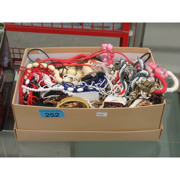 10 Pound Box of Assorted Fashion Jewelry