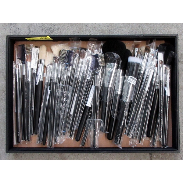 50 Assorted New Adora Makeup Brushes