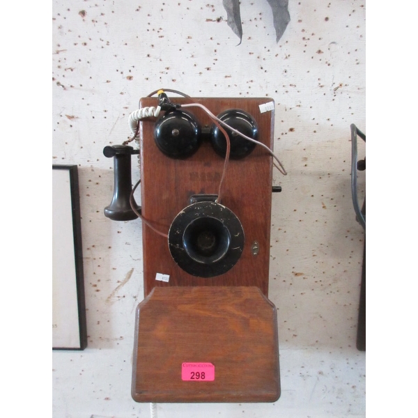 Vintage Wall Mount Hand Crank Telephone - Side Dial