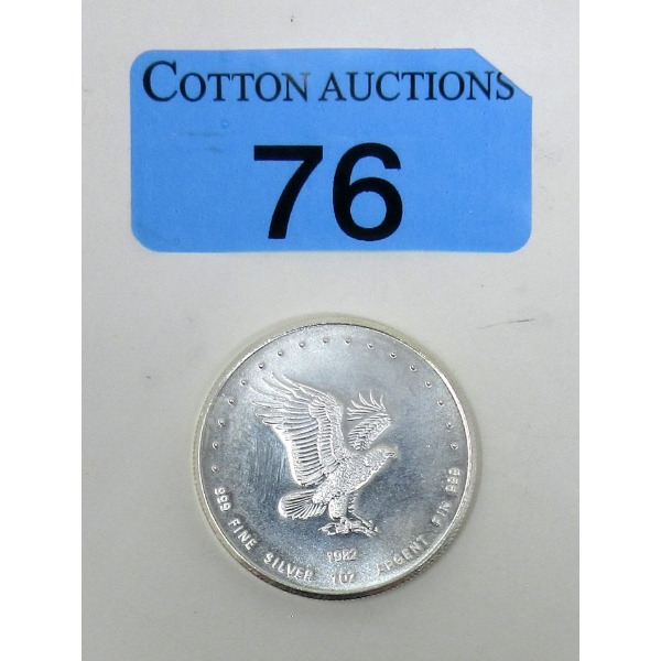 Vintage 1 Oz .999 Silver 1982 Eagle Round 