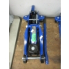Image 1 : Small Hydraulic Car Jack