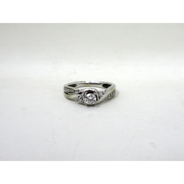 Estate 10KT White Gold Ladies Multi-Diamond Ring 