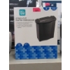 Image 1 : Pen & Gear 6 Sheet Strip-Cut Paper Shredder