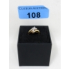 Image 3 : 14KT Yellow Gold Ladies Estate Multi-Diamond Ring 