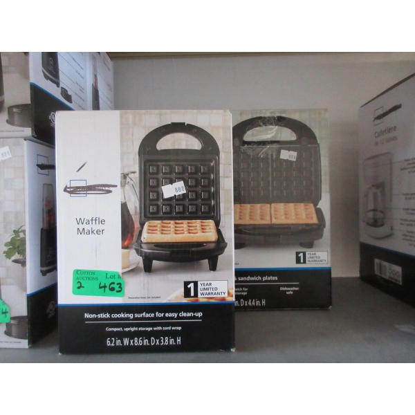2 Mainstays Small Kitchen Appliances 