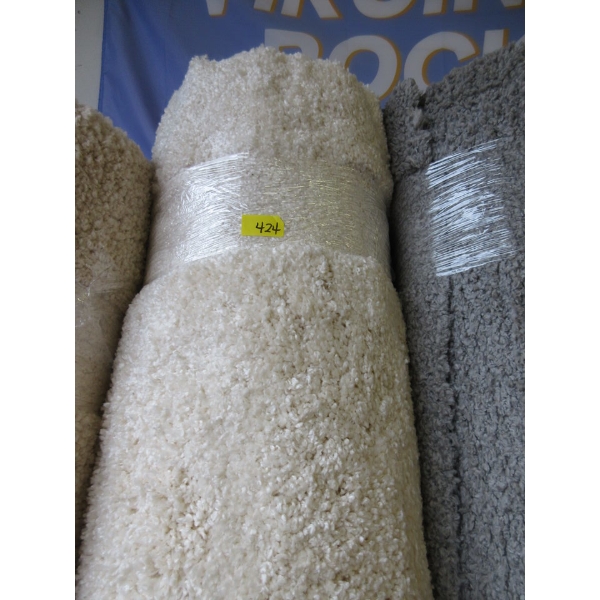 8' x 10' White Shag Area Carpet