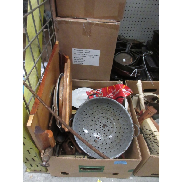 Large Box of Assorted Vintage & Other Collectibles 