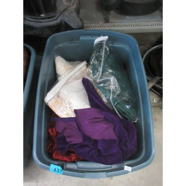 Tote of Cushion Cover, Fabric Remnants & Linens
