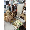 Image 1 : 9 Piece Lot of Lamps, Table Cloth and More