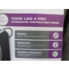 Image 2 : 2 Salton Induction Cook Tops w/ Temperature Probes