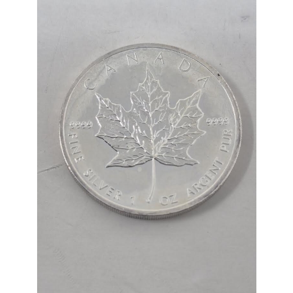 1 Oz .9999 Silver 2011 Canada Maple Leaf Coin 