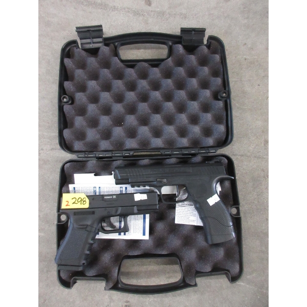 Glock 19 and Daisy Powerline Co2 Air Gun in Case