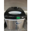 Image 1 : Frigidaire Counter Top Ice Maker