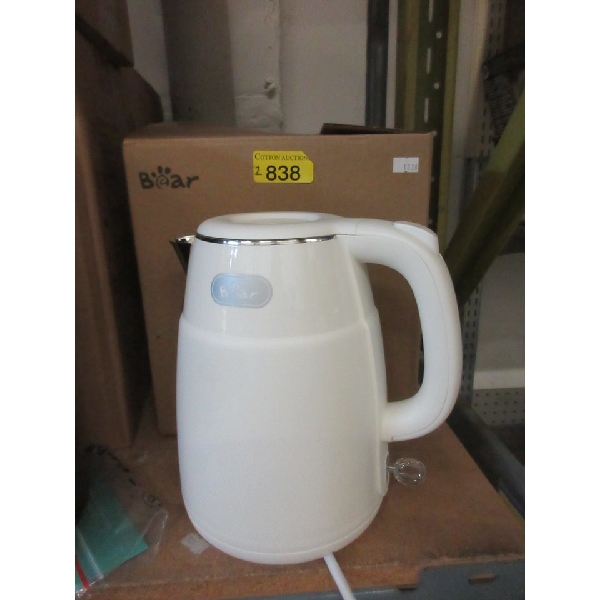 2 New White Bear 1.5 Liter Electric Kettles