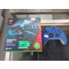 Image 1 : 1 Wireless & 1 Wired Xbox Controllers