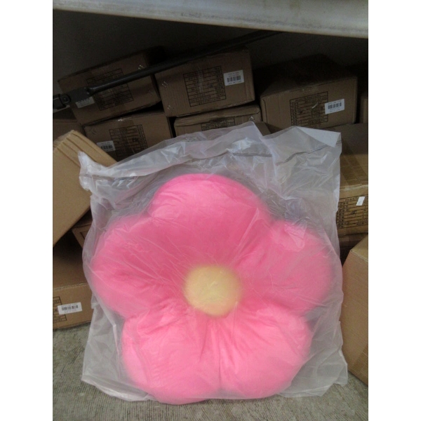 10 New 20" Pink Daisy Lounge Flower Pillows 
