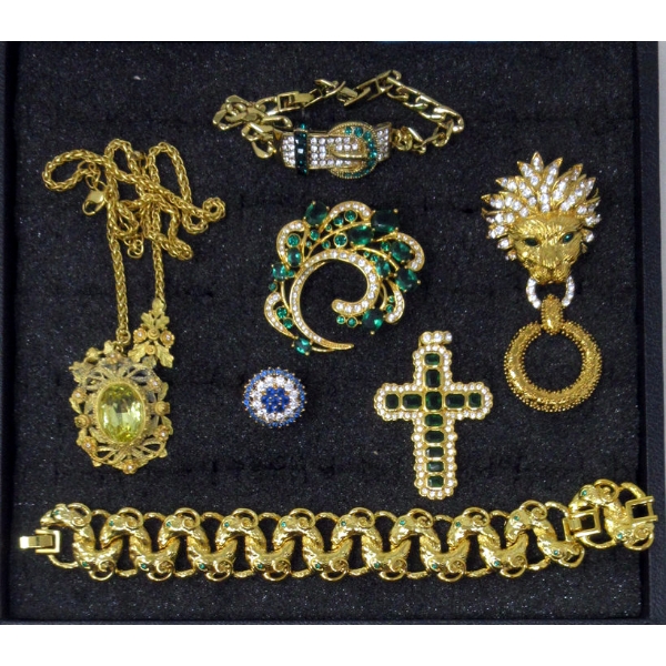 7 Pieces of Camrose & Kross Vintage JBK Jewelry 