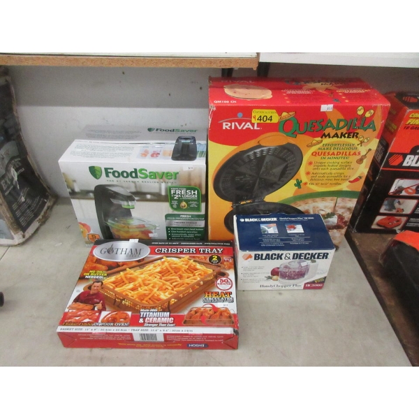 4 Piece Lot of Small Kitchen Appliances in Boxes