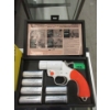 Image 1 : Olin Marine Flare Gun with 6 Flares