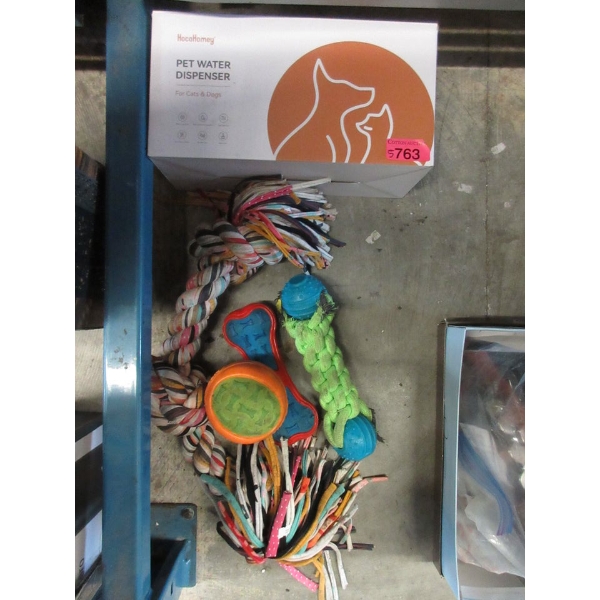 New Pet Water Dispenser & 4 Assorted Dog Toys 