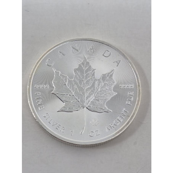 1 Oz .9999 Silver 2015 Canada Maple Leaf Coin 