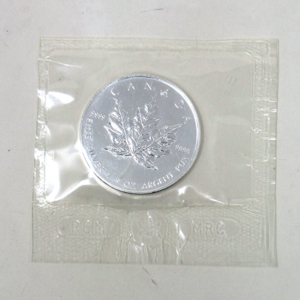 1 Oz .9999 Silver 2008 Maple Leaf Coin 