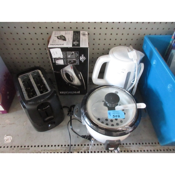 4 Assorted Small Kitchen Appliances 