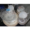 Image 4 : Shelf Lot of Vintage China, Glass and Porcelain