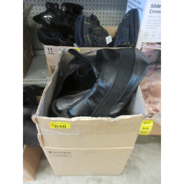 4 Pairs of Ladies Flat Soled Knee High Boots - Black