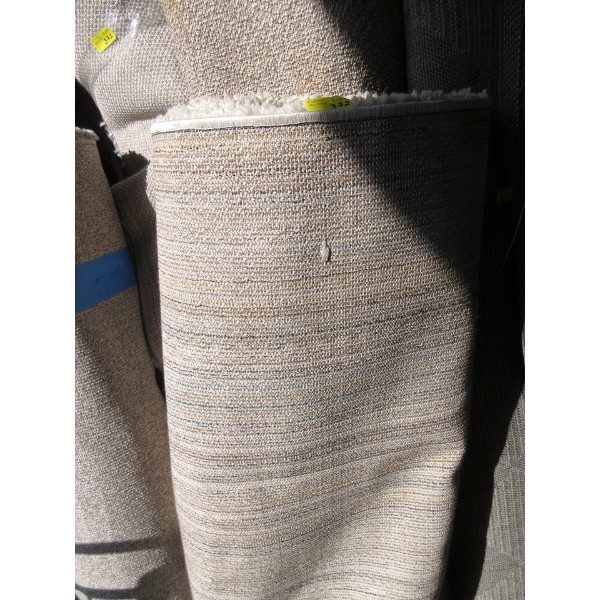 5' x 7' Beige Shag  Area Carpet 