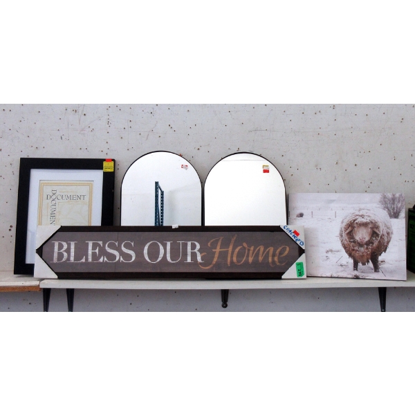 5 Piece Lot of Assorted Wall Decor