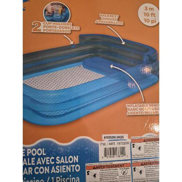 Customer Return Family Lounge Pool