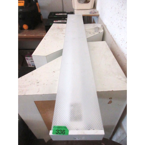 4' Shop Light - Preowned - As Is