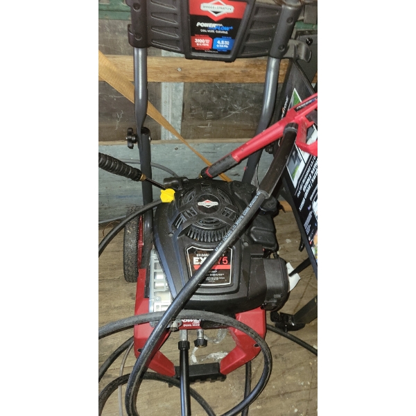 Briggs & Stratton Pressure Washer
