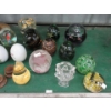 Image 3 : 21 Collectible Globes, Orbs & More - Variety of Materials