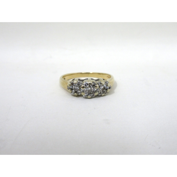 Ladies Estate 14KT Yellow Gold Multi-Diamond Ring 