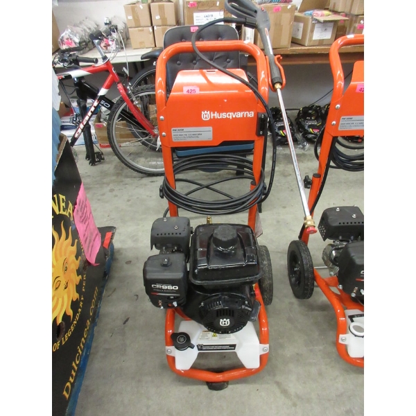 Husqvarna PW 3200 Gas Pressure Washer