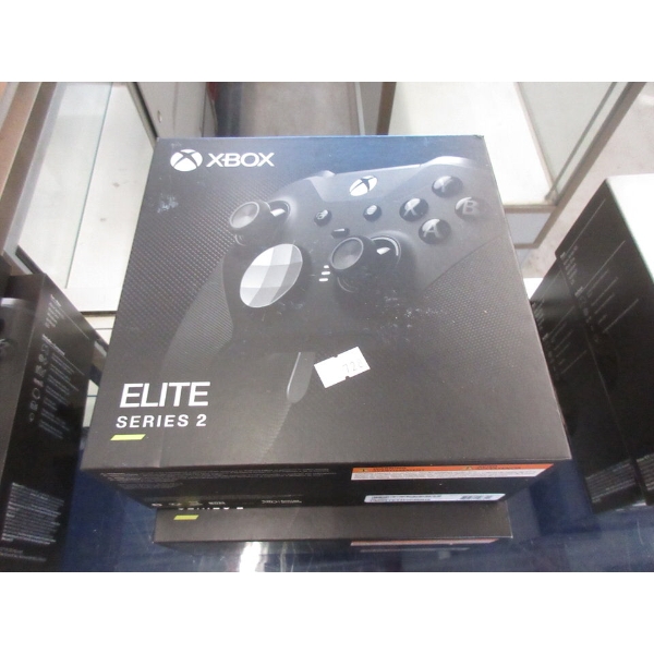 2 Elite Series 2 Wireless Xbox Controllers