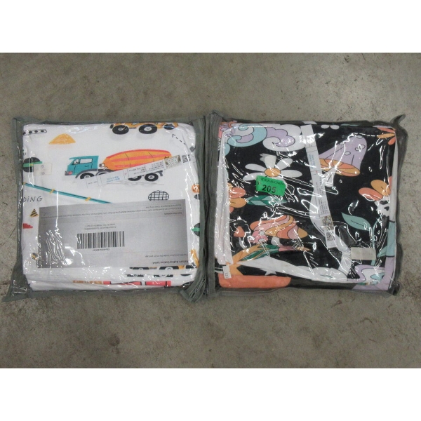 2 Assorted King Size Duvet Cover Sets 