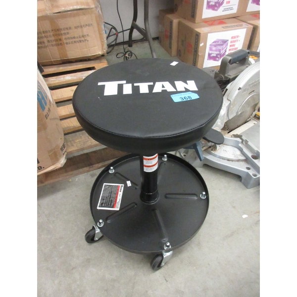 Titan Rolling Mechanics Stool - Customer Return