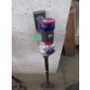 Image 1 : Dyson V8 Cordless Animal Vac - No Charger