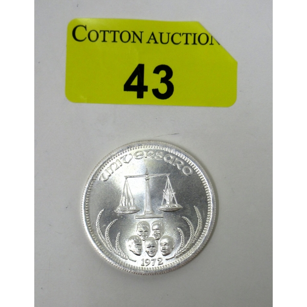 Vintage 1 Oz .999 Silver 1972 World Trade Unit Round 